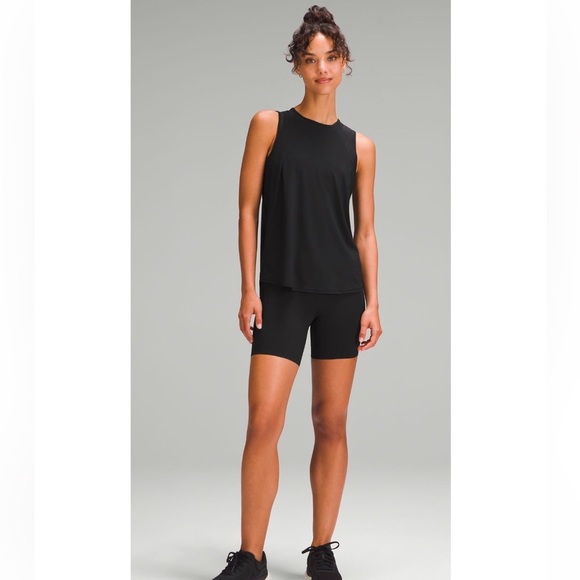 Lululemon Sculpt Tank II in Black. - Picture 3 of 9